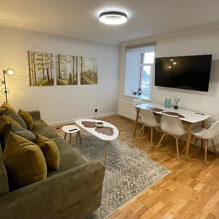 Premium Apartment In Quiet & Historical Area Riga Eksteriør billede
